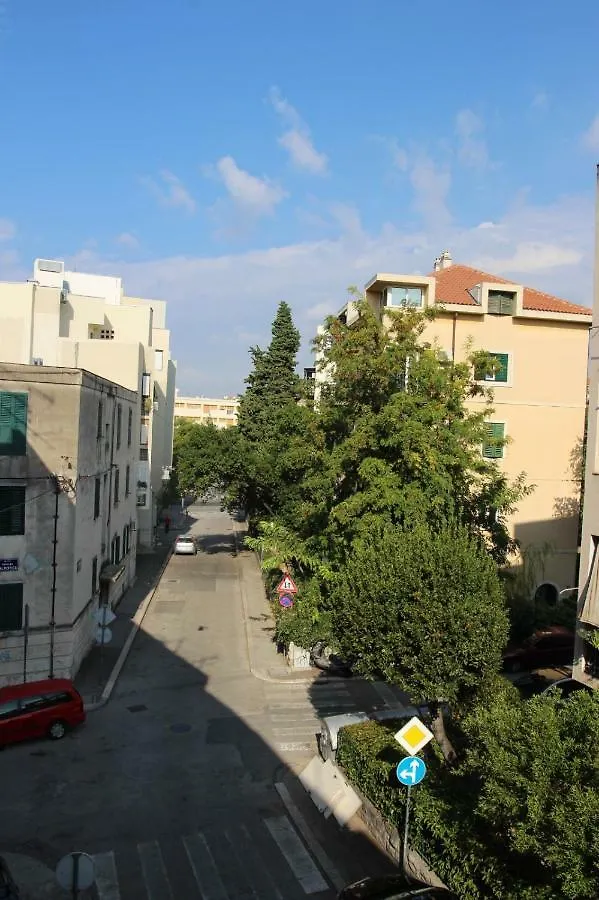 Apartment Dolea Split